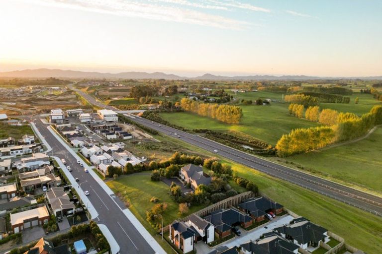 Photo of property in 35 Borman Road, Huntington, Hamilton, 3210