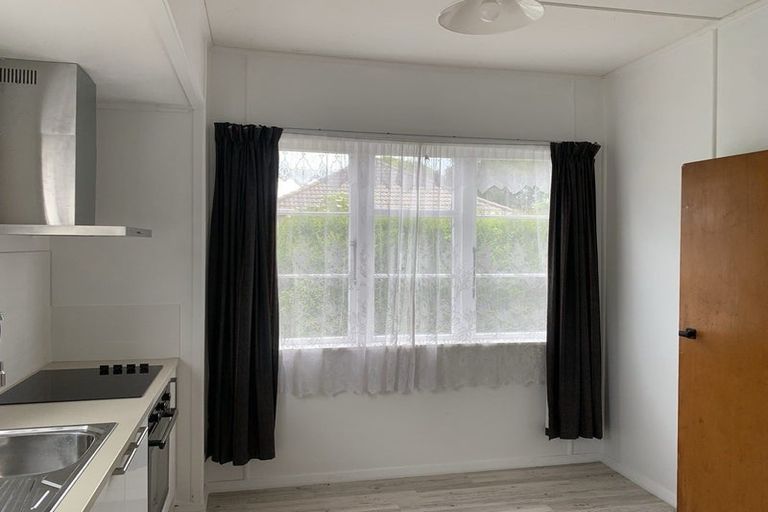 Photo of property in 32 Riley Crescent, Woolston, Christchurch, 8023