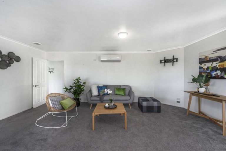 Photo of property in 17 Dorchester Place, Nawton, Hamilton, 3200