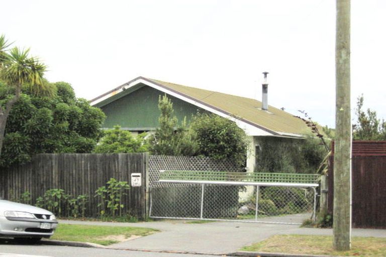 Photo of property in 49 Halsey Street, South New Brighton, Christchurch, 8062