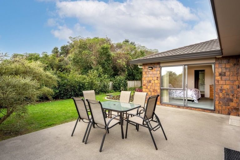 Photo of property in 18 Ludlam Way, Otaki, 5512