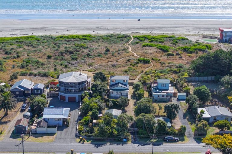 Photo of property in 105 Rua Avenue, Waitarere Beach, Levin, 5510