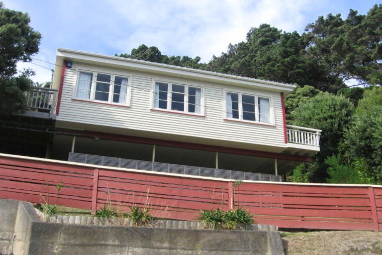 Photo of property in 34 Tannadyce Street, Strathmore Park, Wellington, 6022