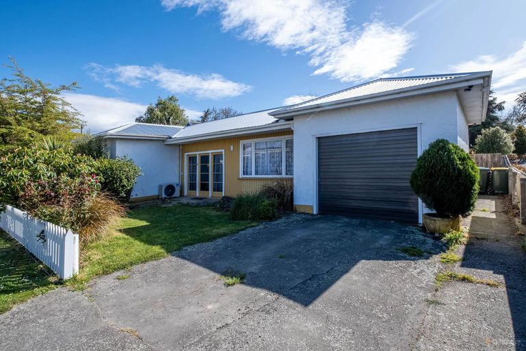 Photo of property in 28 Leonard Street, Waimate, 7924
