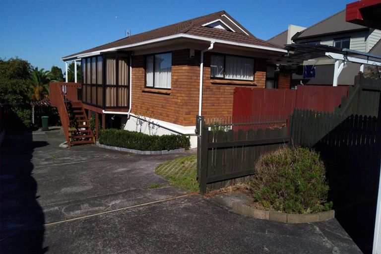 Photo of property in 30b Bleakhouse Road, Howick, Auckland, 2014