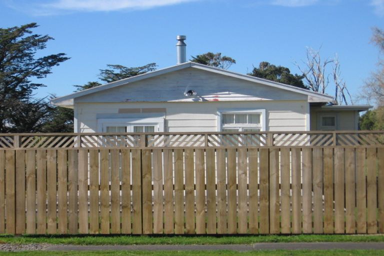 Photo of property in 53 Waite Street, Featherston, 5710