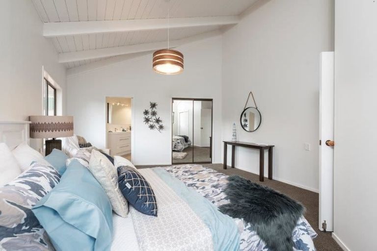 Photo of property in 45 Brick Bay Drive, Sandspit, Warkworth, 0982