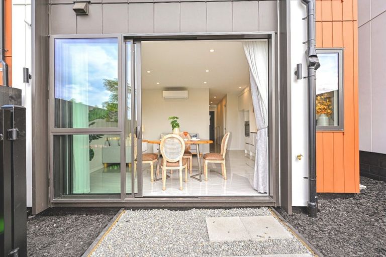 Photo of property in 89b Whitford Road, Botany Downs, 2014