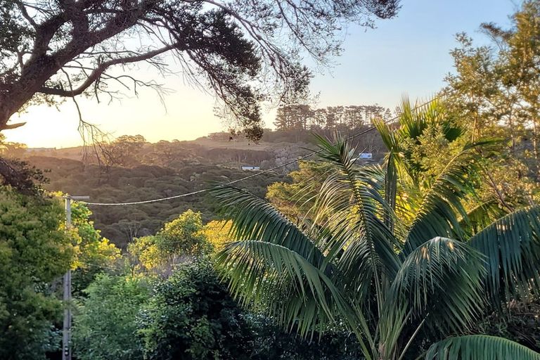 Photo of property in 39 Whakarite Road, Ostend, Waiheke Island, 1081