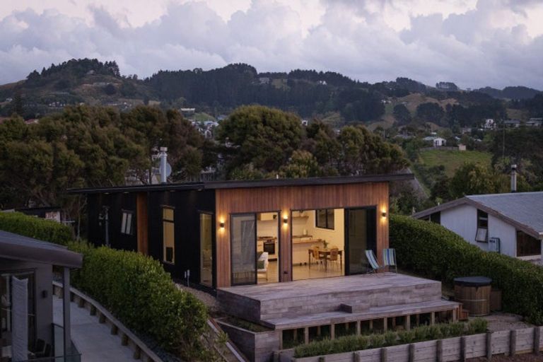 Photo of property in 15 Rose Street, Raglan, 3225