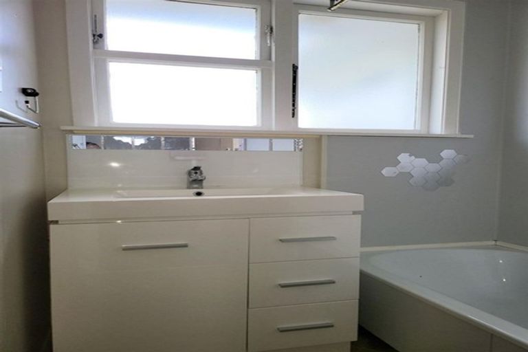 Photo of property in 17 Maire Street, Levin, 5510