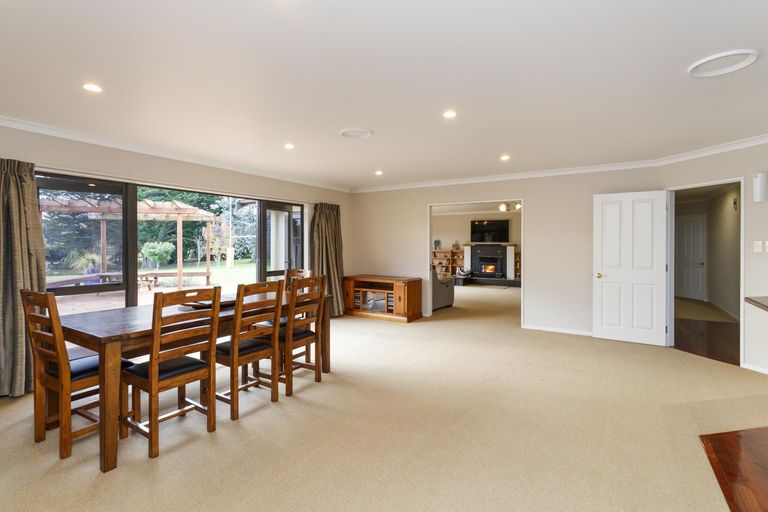 Photo of property in 45 Dobsons Lane, Kelvin Grove, Palmerston North, 4470