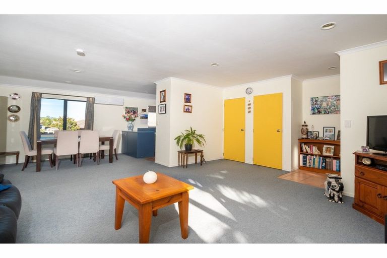 Photo of property in 155 Brian Crescent, Stanmore Bay, Whangaparaoa, 0932