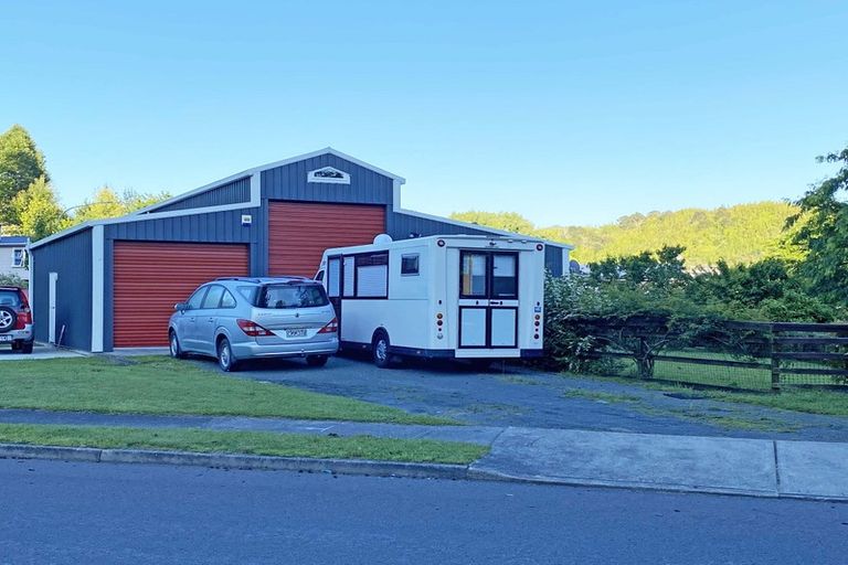 Photo of property in 1 Owen Road, Kawerau, 3127
