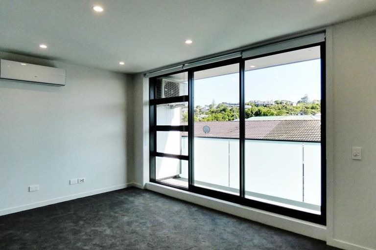 Photo of property in 6/764 Beach Road, Browns Bay, Auckland, 0630