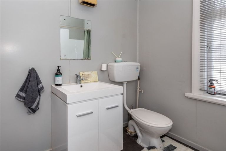 Photo of property in 1/44 Hills Road, Edgeware, Christchurch, 8013