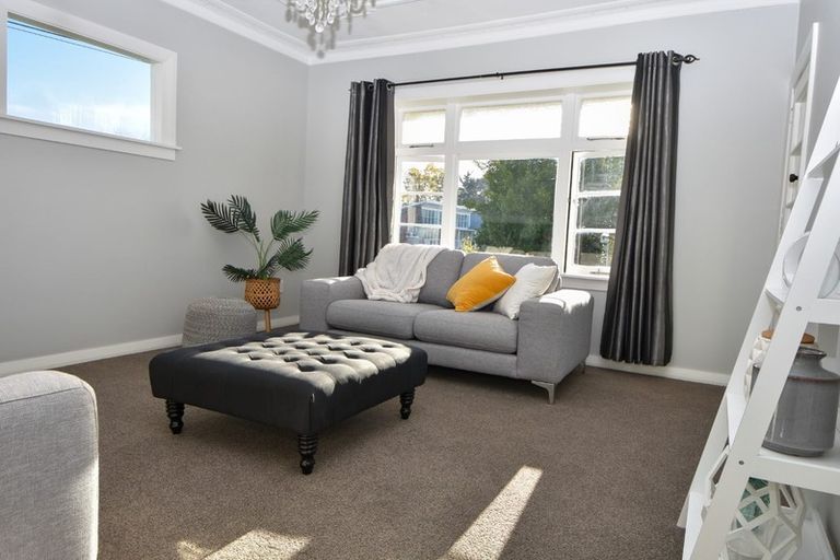 Photo of property in 107 Broadway, Carterton, 5713