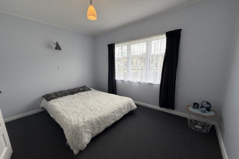 Photo of property in 13 Purser Grove, Fairfield, Lower Hutt, 5011