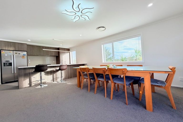 Photo of property in 9 Taraiti Crescent, Kenepuru, Porirua, 5022