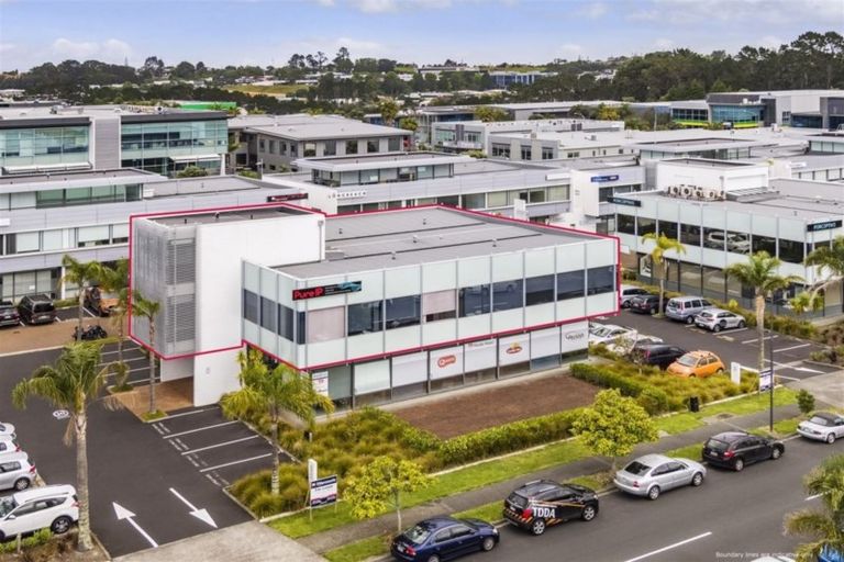 Photo of property in 5 Orbit Place, Flat Bush, Auckland, 2019