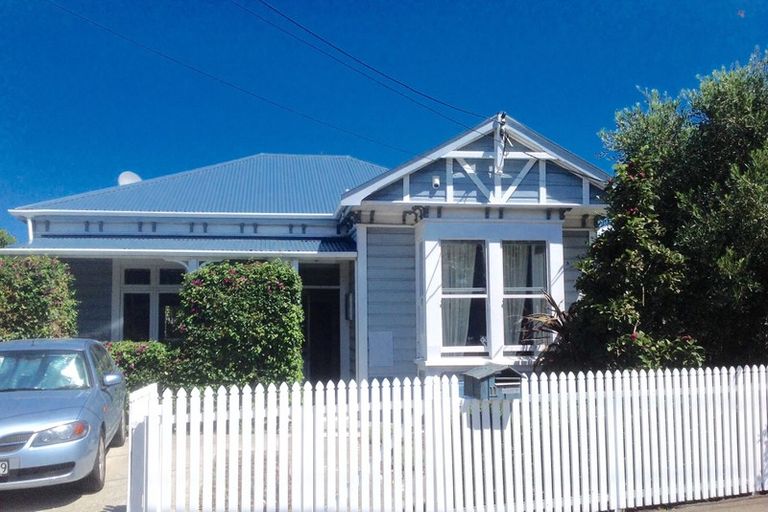 Photo of property in 11 Medway Street, Island Bay, Wellington, 6023