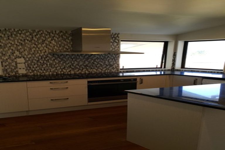 Photo of property in 18 Stanaway Street, Hillcrest, Auckland, 0627