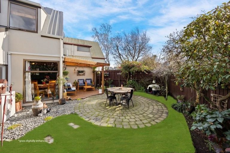 Photo of property in 2/264 Ilam Road, Burnside, Christchurch, 8053