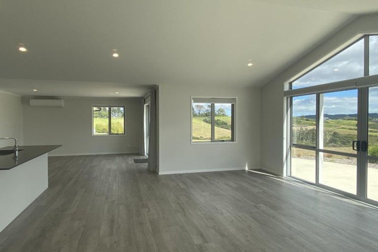 Photo of property in 274 Whitehills Road, Waitoki, Silverdale, 0994