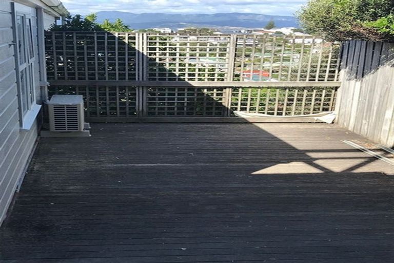 Photo of property in 25 Sugarloaf Road, Brooklyn, Wellington, 6021