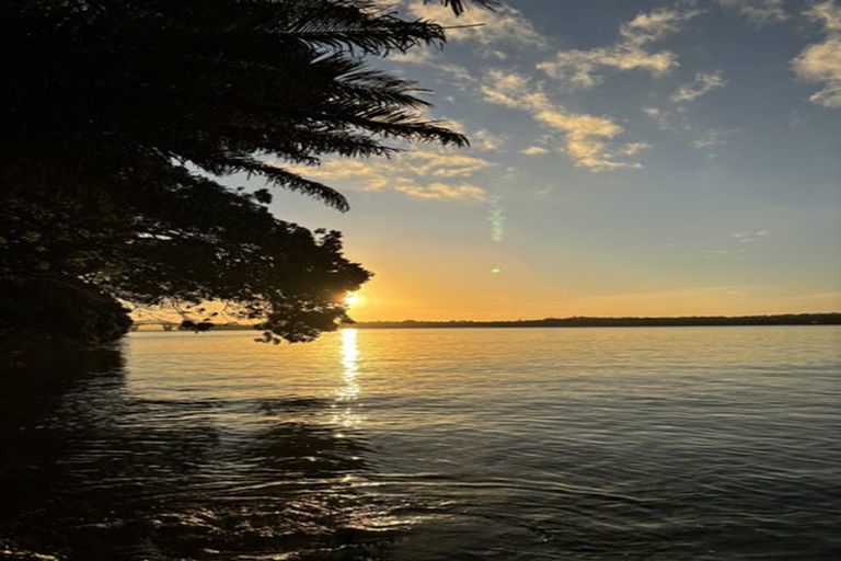 Photo of property in 15a Beresford Street, Bayswater, Auckland, 0622