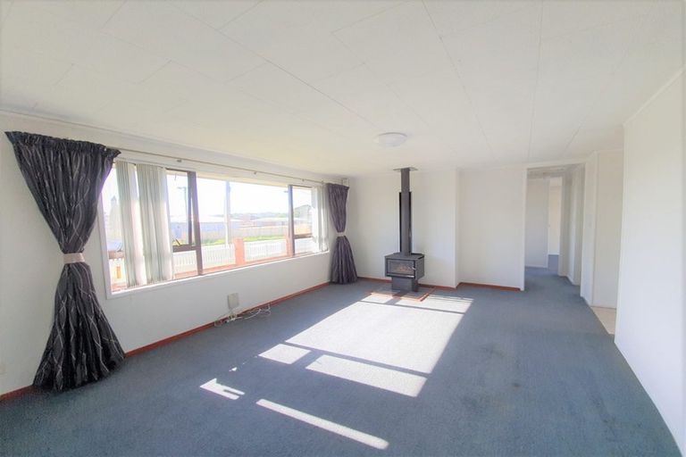 Photo of property in 109 Rathgar Road, Henderson, Auckland, 0610