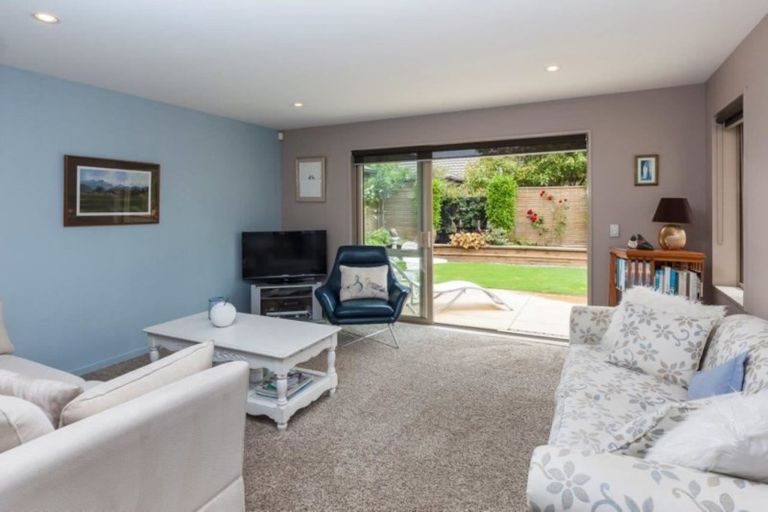 Photo of property in 23 Holbrook Way, Westmorland, Christchurch, 8025