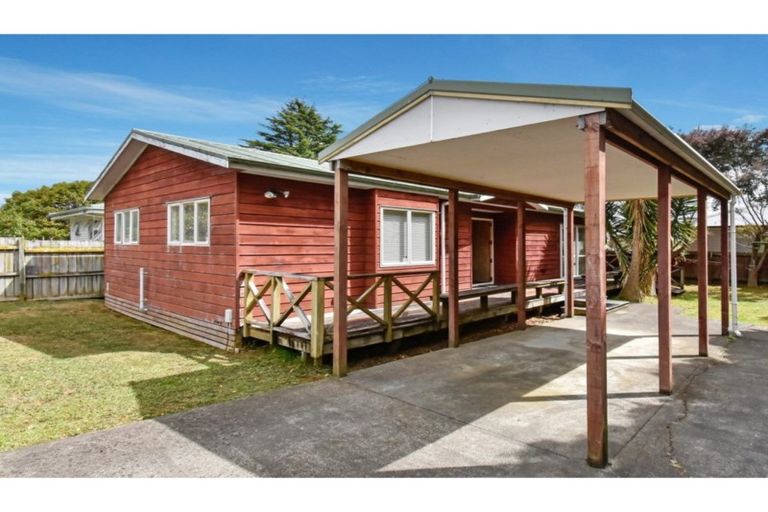 Photo of property in 60 Holmes Road, Manurewa, Auckland, 2102