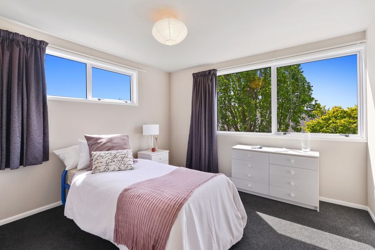 Photo of property in 19 Harrods Court, Ilam, Christchurch, 8053