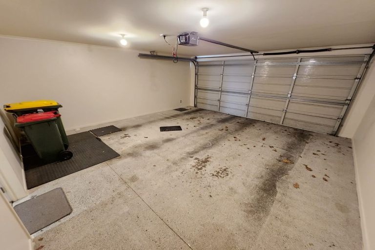 Photo of property in 39 The Track, Takanini, 2112