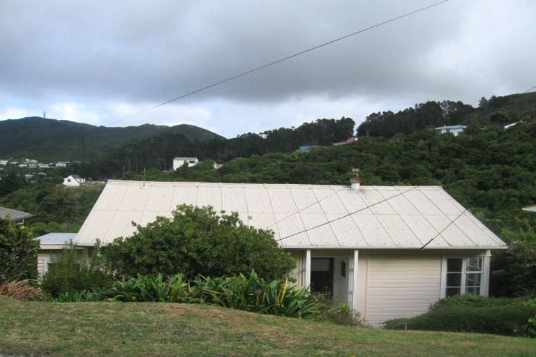 Photo of property in 20 Victory Avenue, Karori, Wellington, 6012