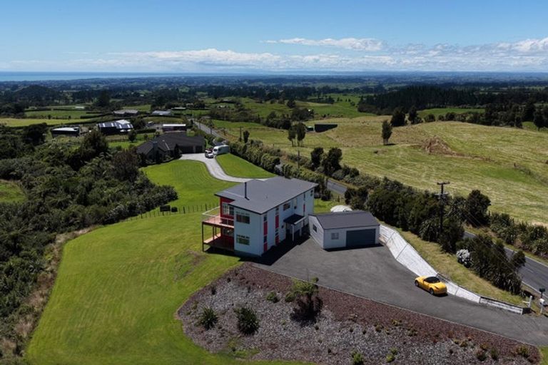 Photo of property in 1532 Carrington Road, Hurworth, New Plymouth, 4371