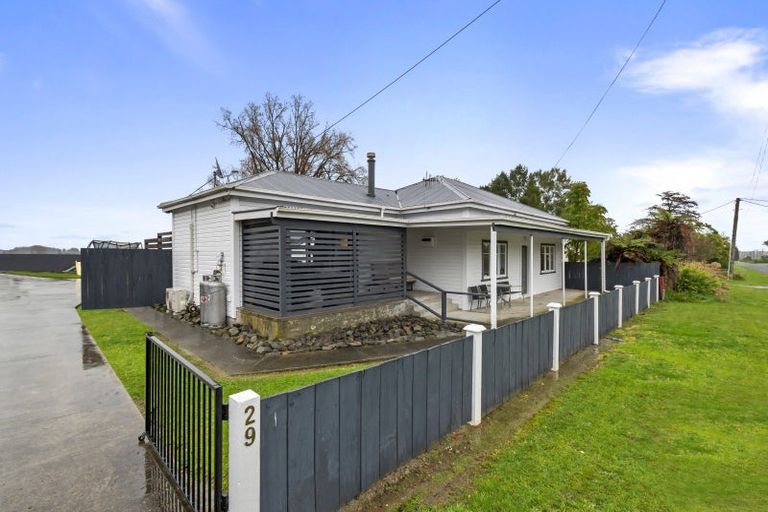 Photo of property in 29 Tokomaru Road, Tokomaru, Palmerston North, 4474
