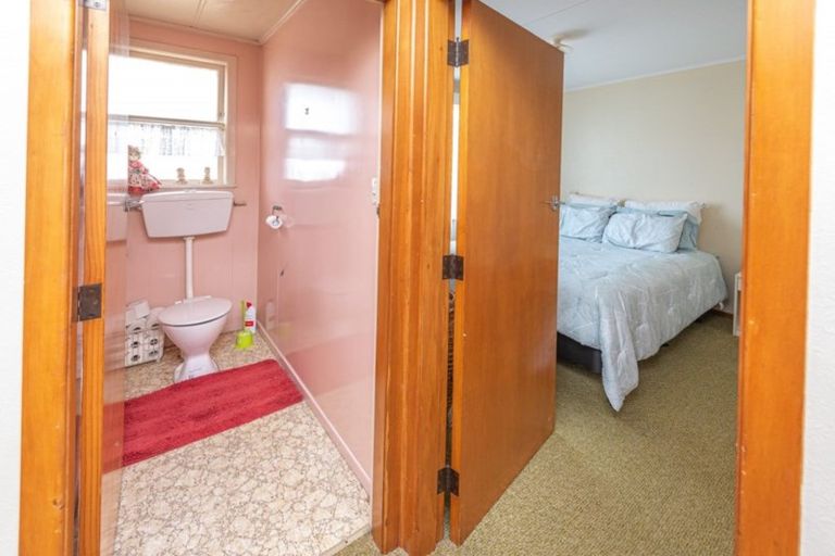 Photo of property in 35 Moore Avenue, Tawhero, Whanganui, 4501