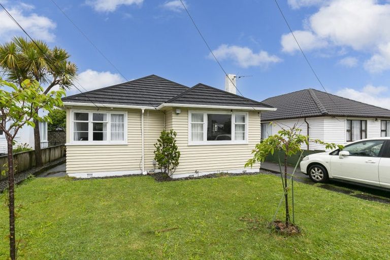 Photo of property in 5 East Street, Petone, Lower Hutt, 5012