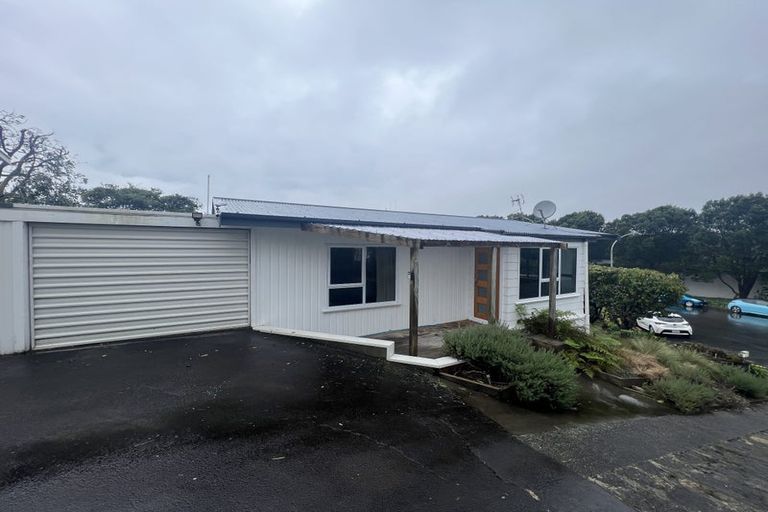 Photo of property in 15a Glenfield Place, Brookfield, Tauranga, 3110
