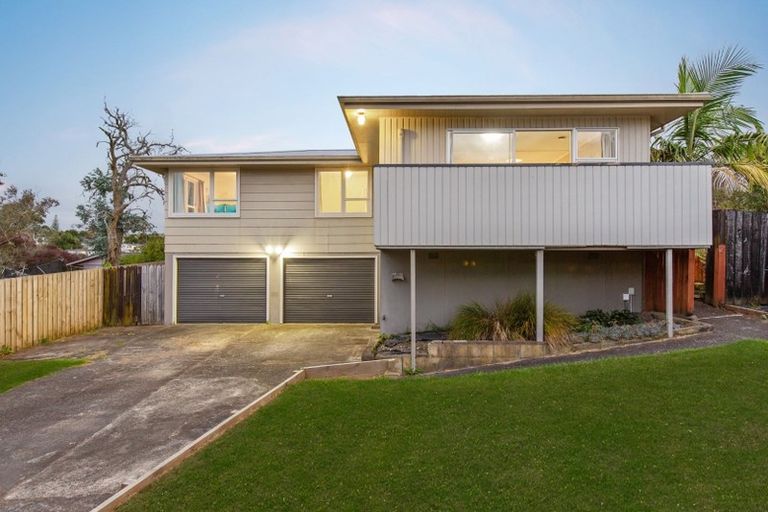 Photo of property in 25 Japonica Drive, Beach Haven, Auckland, 0626