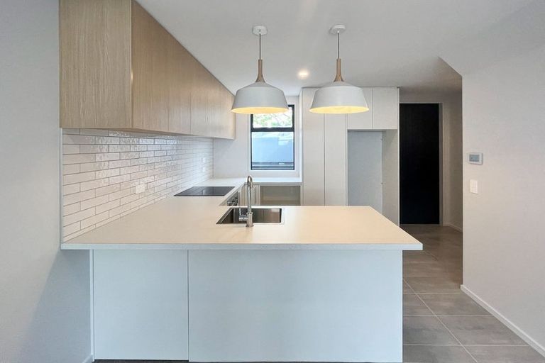 Photo of property in 6/18 New Brighton Road, Shirley, Christchurch, 8061