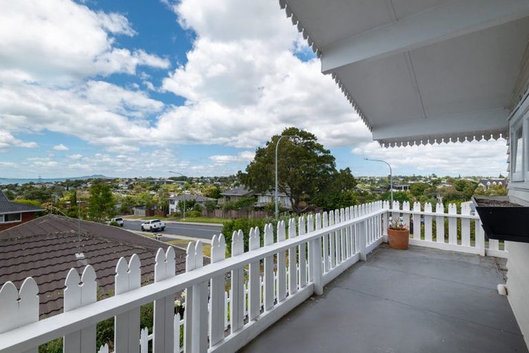 Photo of property in 93 Glamorgan Drive, Torbay, Auckland, 0630