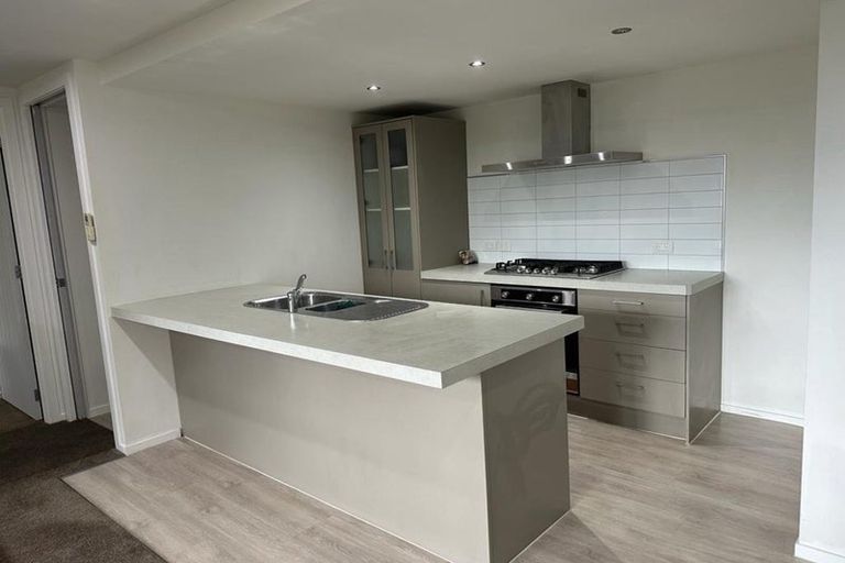 Photo of property in 64 Maungaraki Road, Korokoro, Lower Hutt, 5012