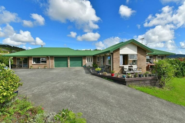 Photo of property in 74 Tarrant Road, Helensville, 0875