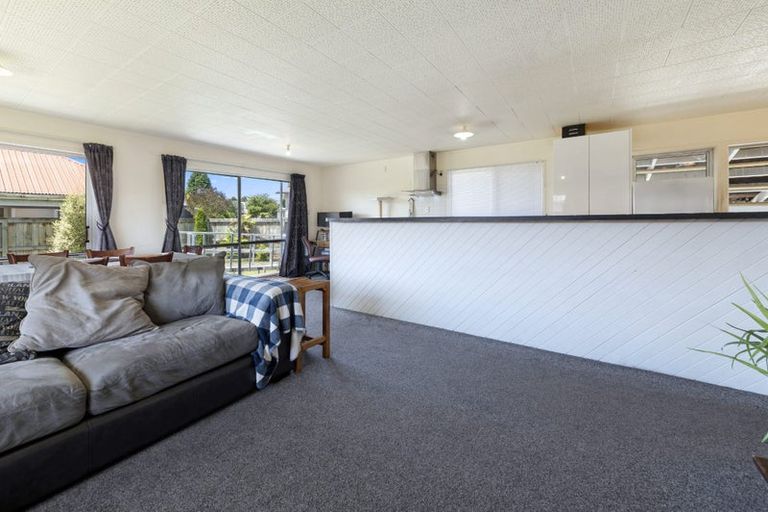 Photo of property in 18a Monokia Street, Fairy Springs, Rotorua, 3015