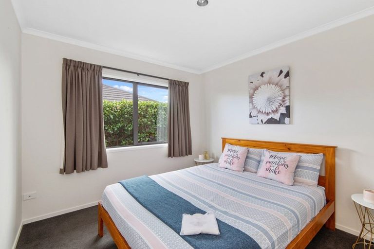 Photo of property in 17 Rossall Crescent, Rolleston, 7615