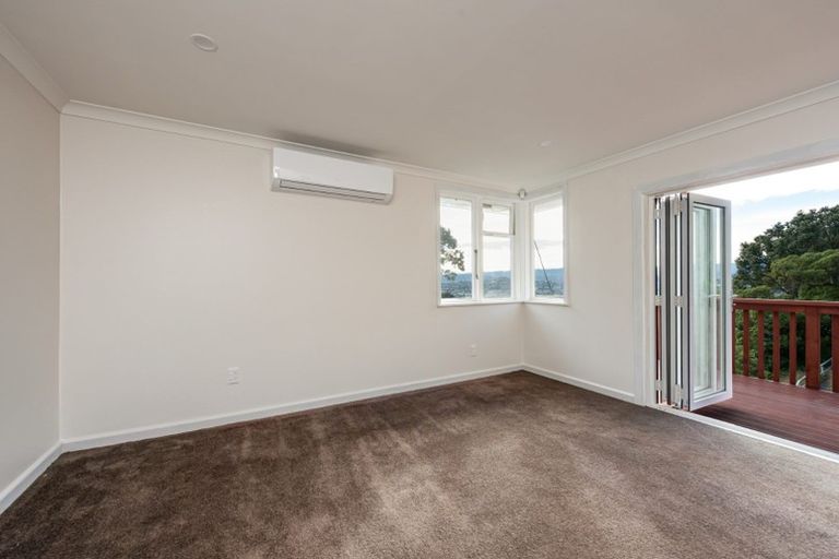 Photo of property in 2 Dunedin Terrace, Melrose, Wellington, 6023