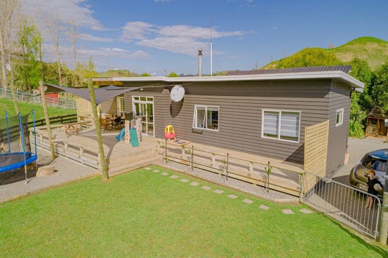 Photo of property in 653 No 3 Line, Okoia, Whanganui, 4582